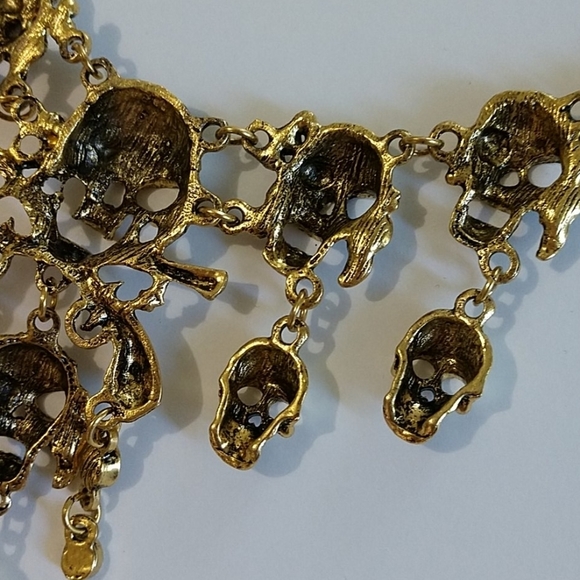 SALE Unique Pirate Skeleton Skull Gold-tone Drop Down Dangle Necklace - Picture 6 of 10